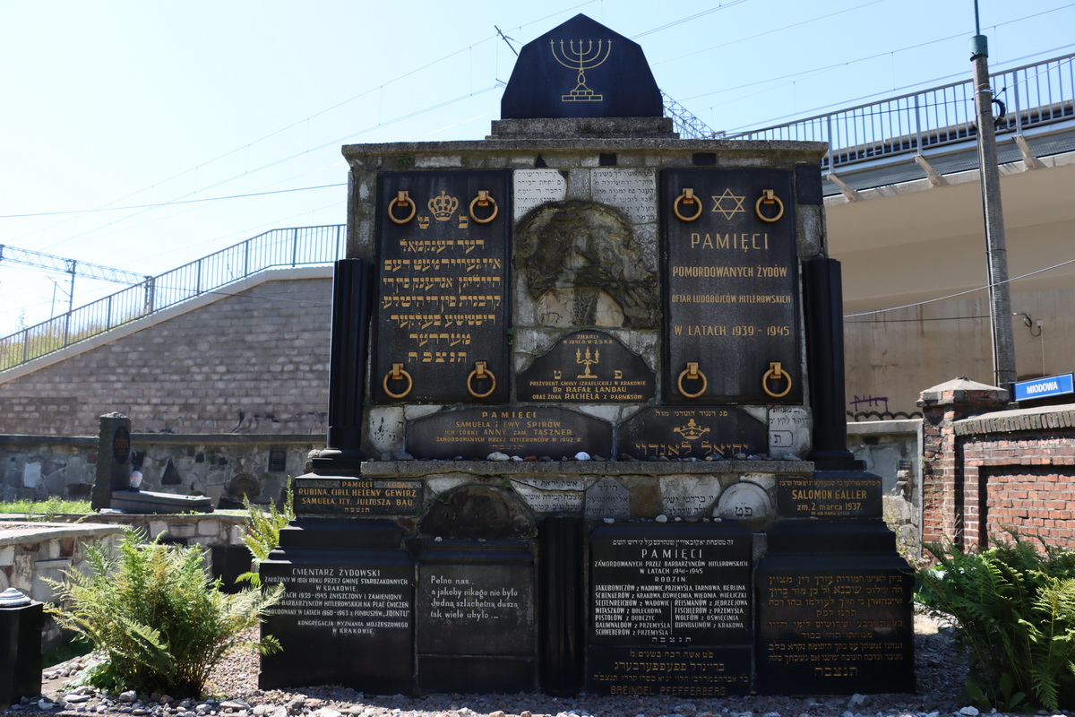 jewish cemeteries Kraków at Miodowa Street